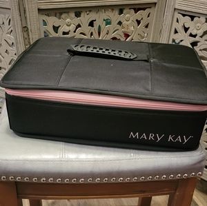 Mary Kay Lipstick Carrying Case lightly used great condition